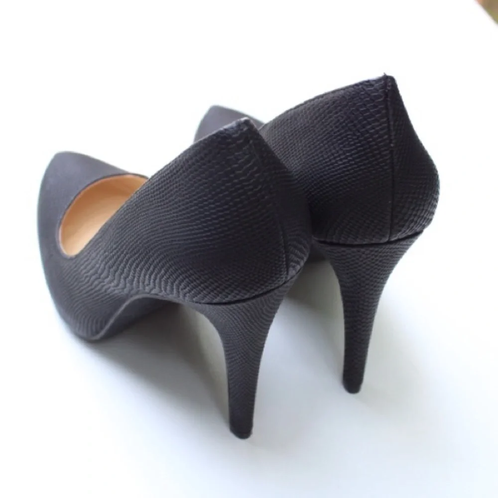 NWOT Jessica Simpson platforms